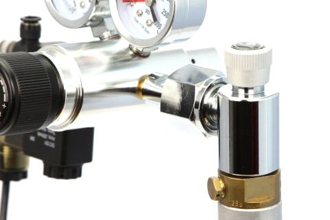 Adapter connected to SodaStream cylinder and regulator